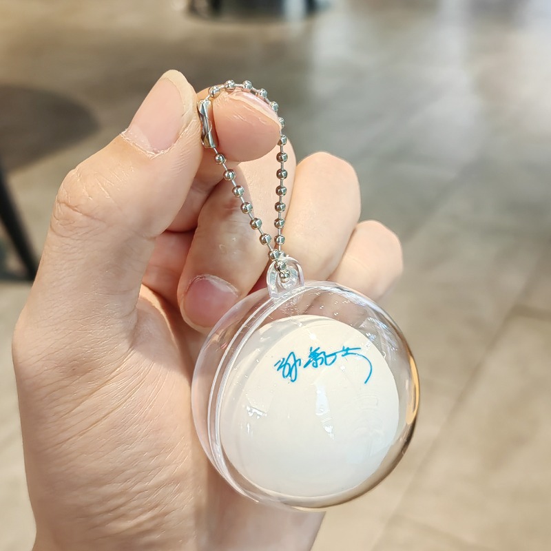 Mini breloczek z piłeczką do t – Table Tennis Keychain recenzja i cena